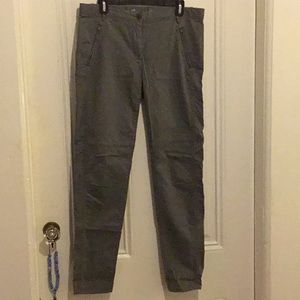 Gap “Super Skinny” khackis in gray